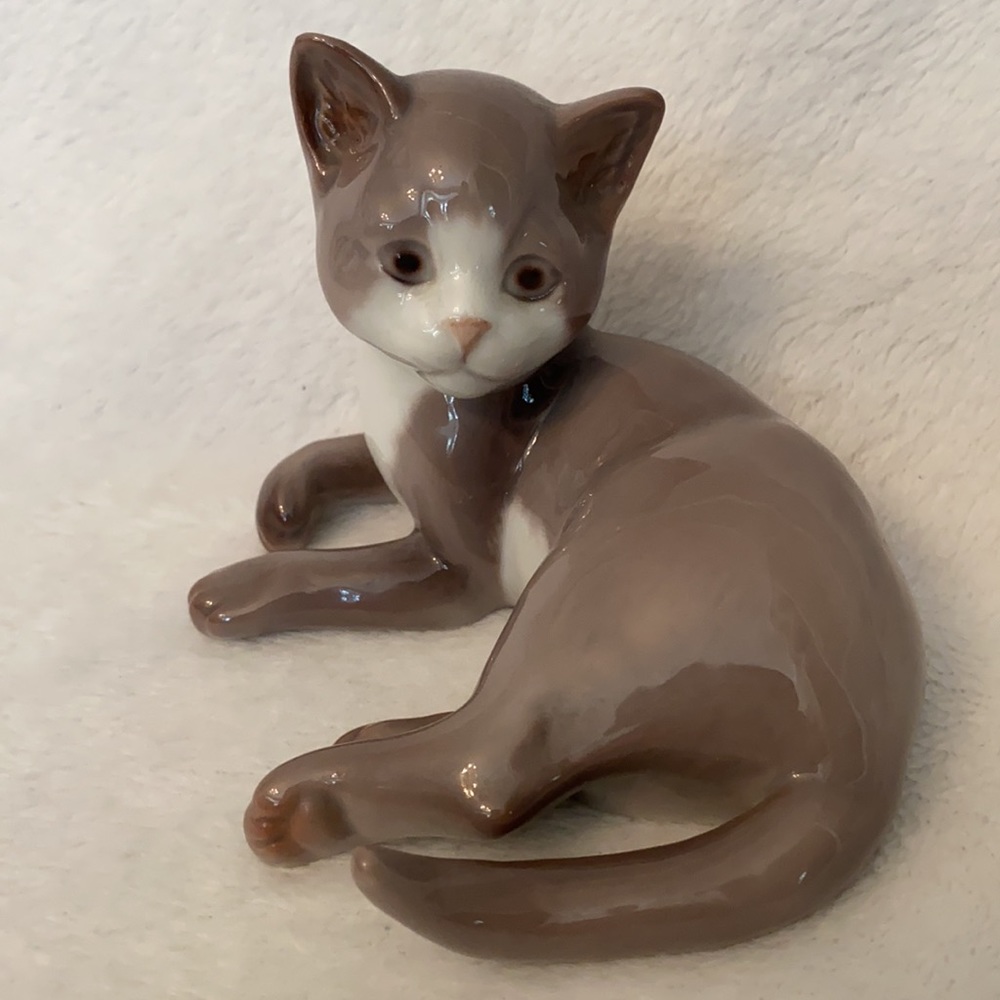 {VTG} Bing & Grondahl | Denmark Porcelain Cat Figurine 2514 ML Gray/White - Picture 12 of 12